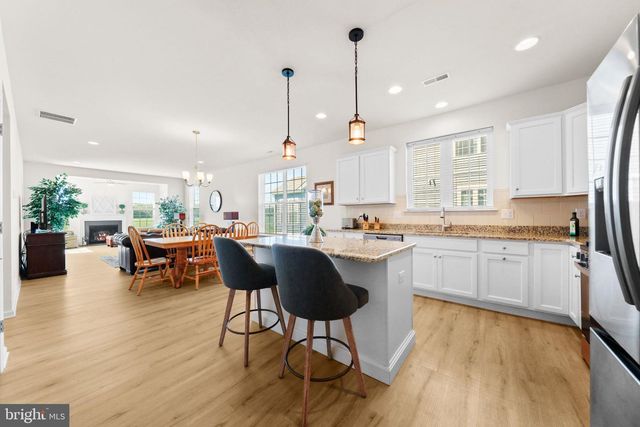 18 PRESTWICK LN, Williamstown, NJ 08094