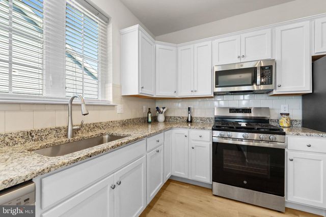 18 PRESTWICK LN, Williamstown, NJ 08094