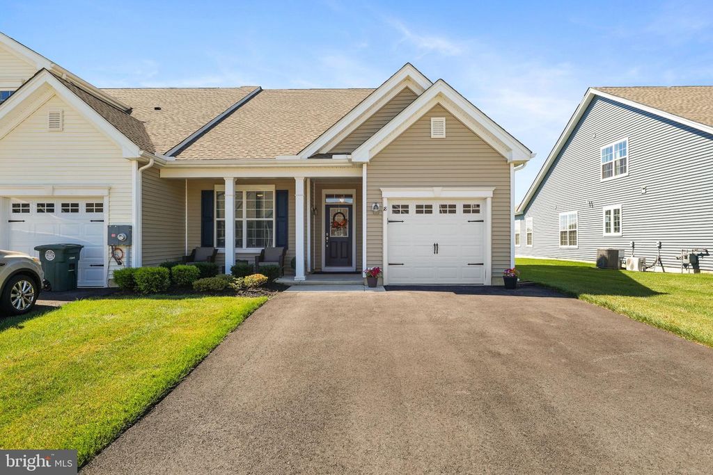 18 PRESTWICK LN, WILLIAMSTOWN, NJ 08094 — exterior