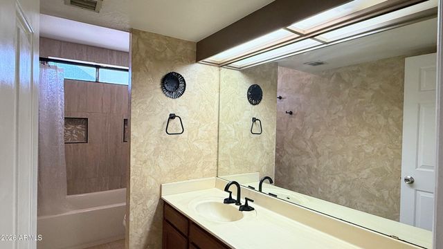 4148 W VILLA MARIA Drive, Glendale, AZ 85308