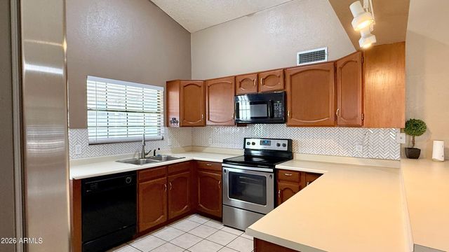 4148 W VILLA MARIA Drive, Glendale, AZ 85308