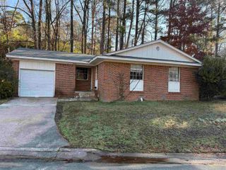 2301 Ridge Park Road, Little Rock, AR 72204