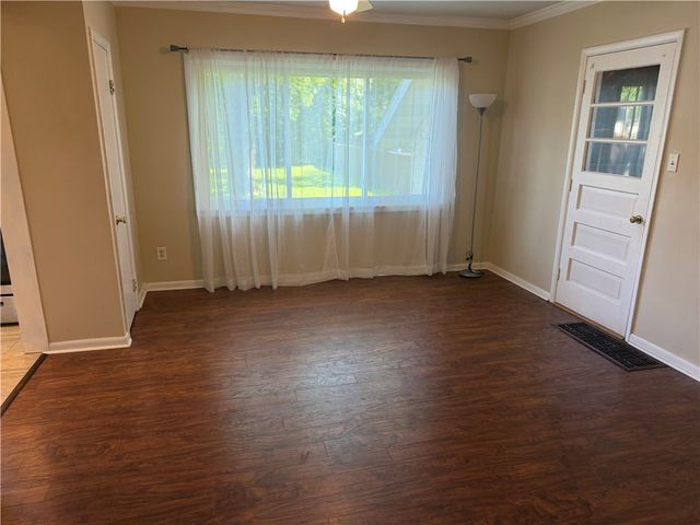 110 Campbell Road, Salina, NY 13211