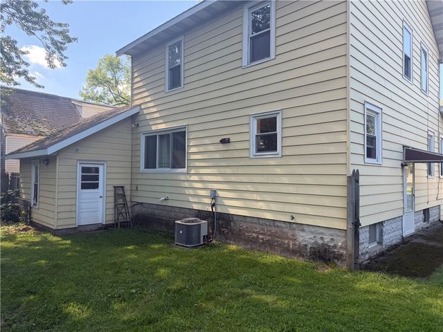 110 Campbell Road, Salina, NY 13211
