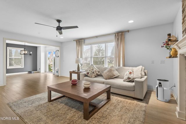 6031 Sunny Lake Court, Sylvania, OH 43560