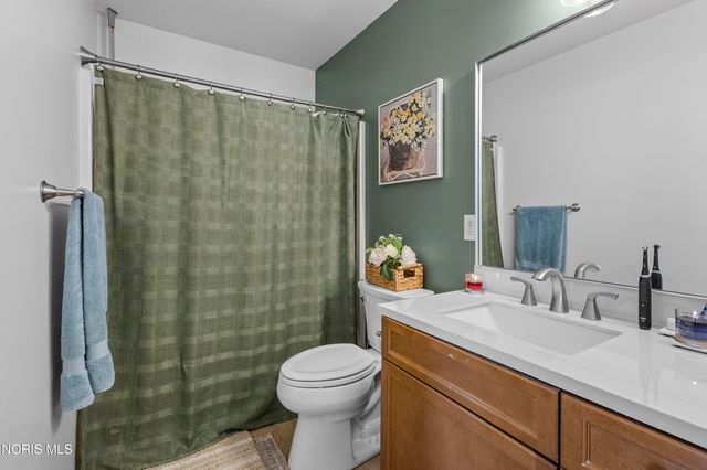 6031 Sunny Lake Court, Sylvania, OH 43560