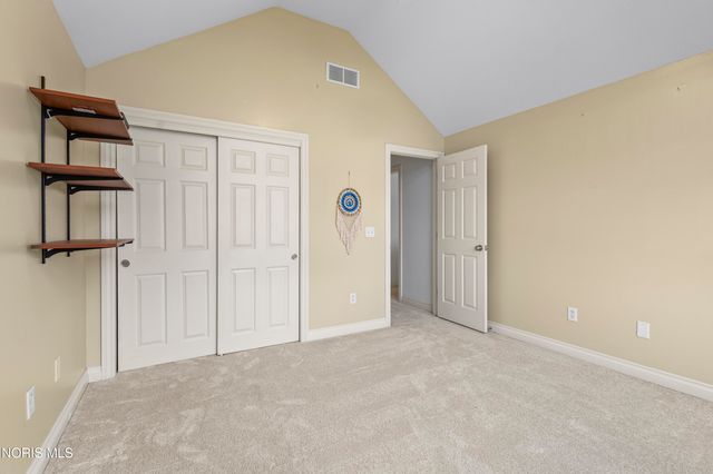 6031 Sunny Lake Court, Sylvania, OH 43560