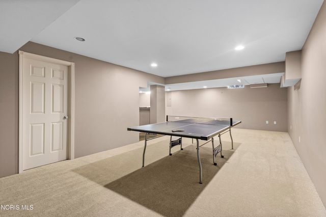 6031 Sunny Lake Court, Sylvania, OH 43560