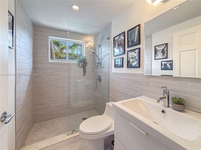 741 6th St 202-W, Miami Beach, FL 33139