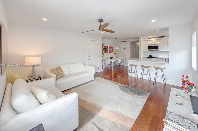 741 6th St 202-W, Miami Beach, FL 33139