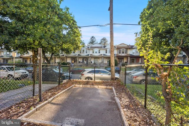 7337 E WALNUT LN, Philadelphia, PA 19138