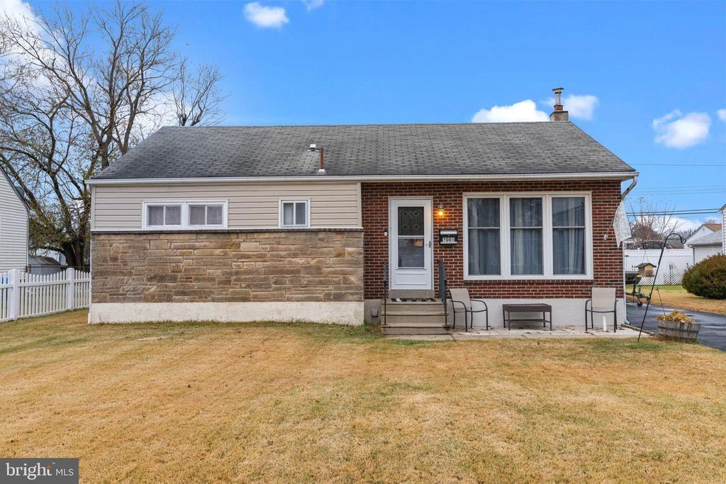 3001 PENN VALLEY AVE, Bristol, PA 19007