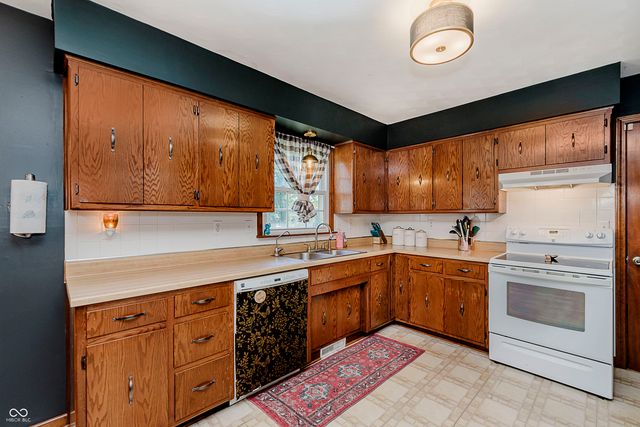 369 Heritage Drive, Danville, IN 46122