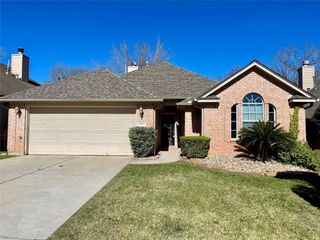 10523 Torrey Pines Drive, Panorama Village, TX 77318