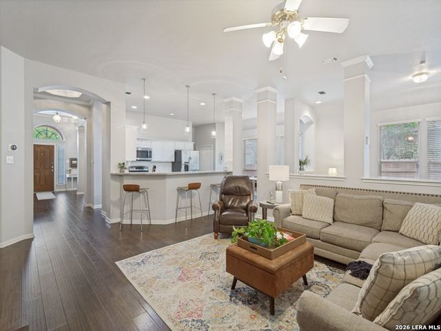 2510 Somerall, San Antonio, TX 78248