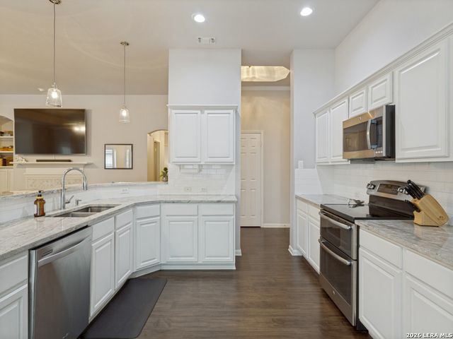 2510 Somerall, San Antonio, TX 78248