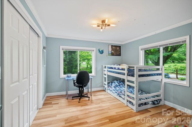 419 E Blue Ridge Road, East Flat Rock, NC 28726