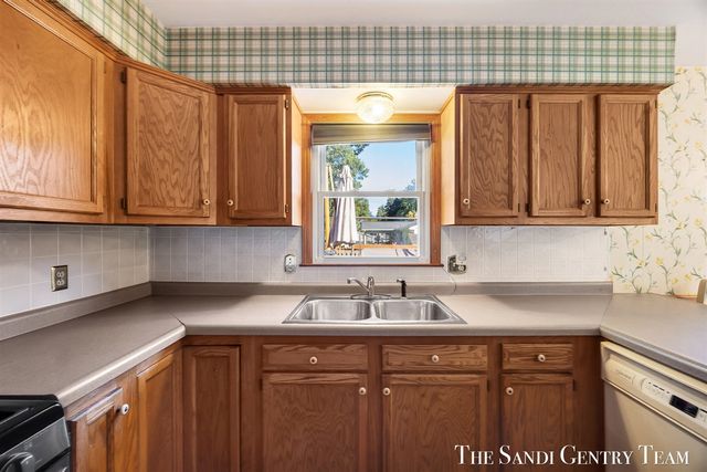 2391 Basswood Street, Jenison, MI 49428