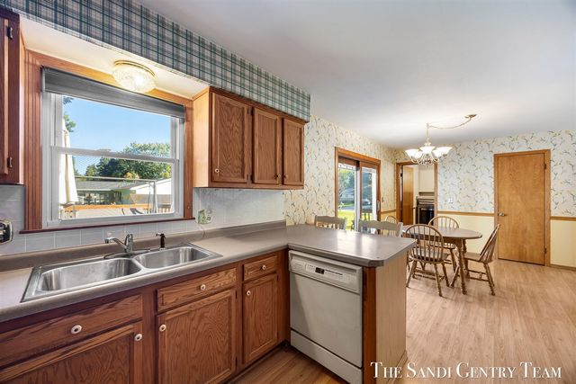 2391 Basswood Street, Jenison, MI 49428