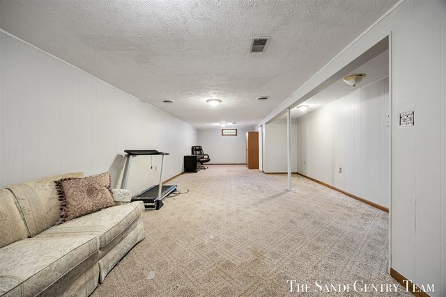 2391 Basswood Street, Jenison, MI 49428