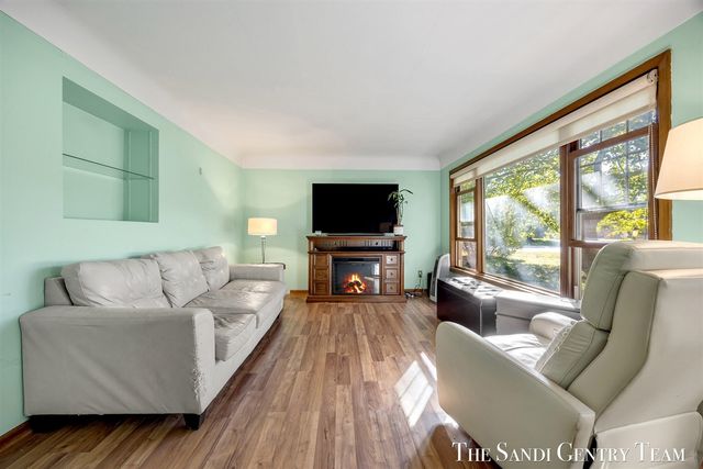 2391 Basswood Street, Jenison, MI 49428