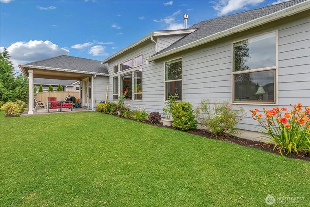 7901 Connells Prairie Rd E, Bonney Lake, WA 98391