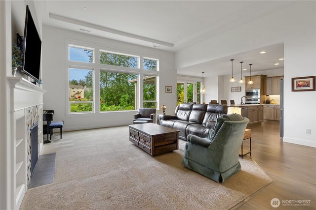7901 Connells Prairie Rd E, Bonney Lake, WA 98391