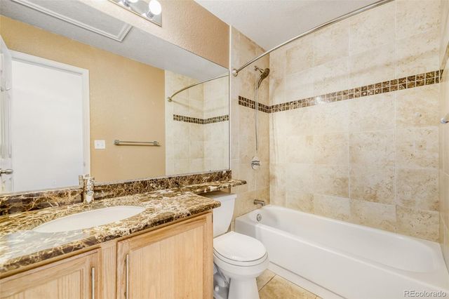 2083 S Xenia Way, Denver, CO 80231