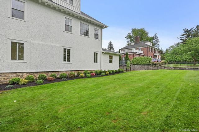 158 Loring Avenue, Pelham, NY 10803