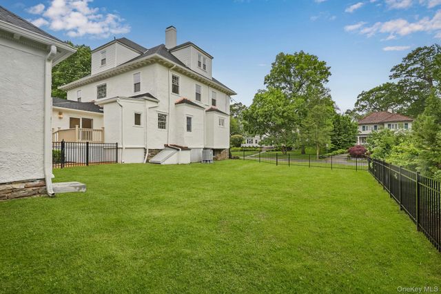 158 Loring Avenue, Pelham, NY 10803