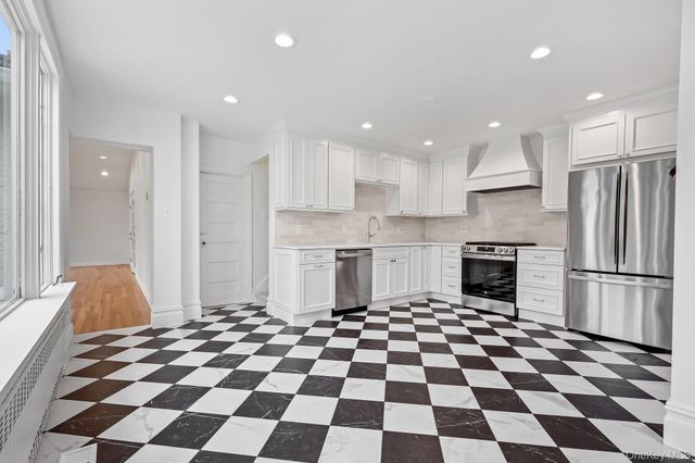 158 Loring Avenue, Pelham, NY 10803