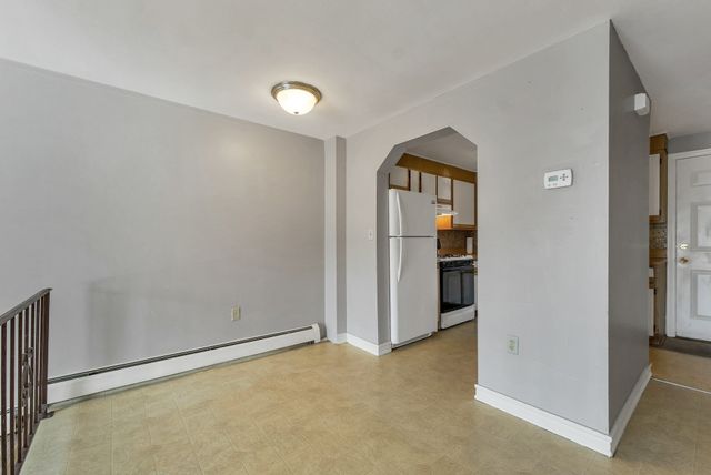 1261 Pawtucket Blvd 6, Lowell, MA 01854