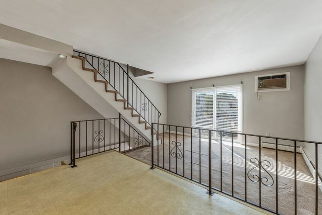 1261 Pawtucket Blvd 6, Lowell, MA 01854
