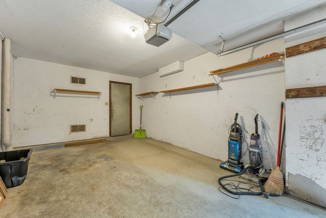 1261 Pawtucket Blvd 6, Lowell, MA 01854