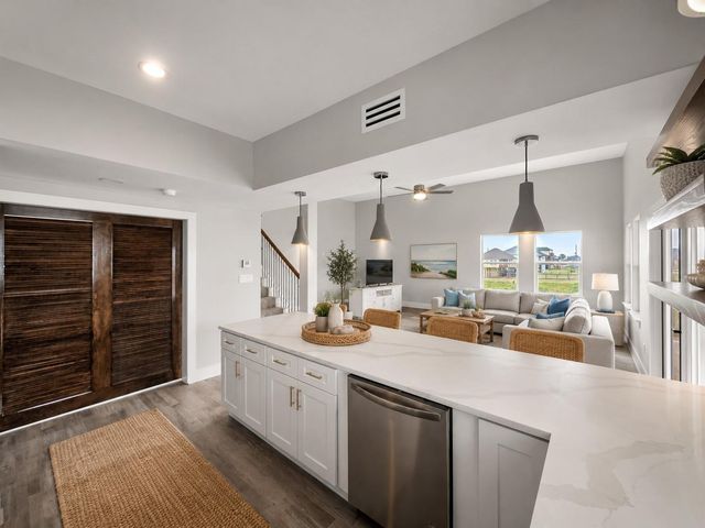 186 Ocean View Drive, Crystal Beach, TX 77650
