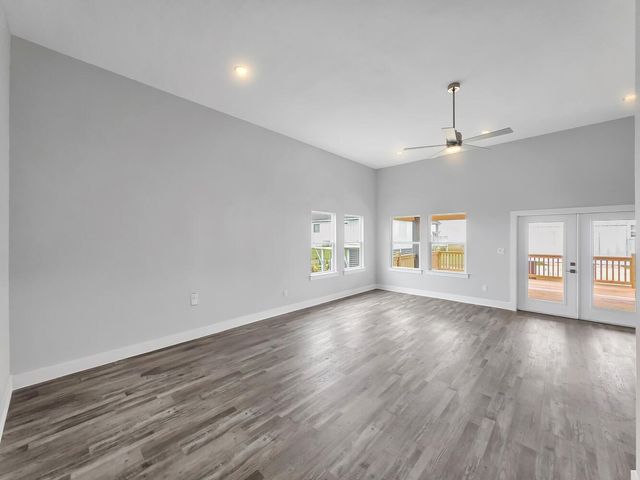 186 Ocean View Drive, Crystal Beach, TX 77650