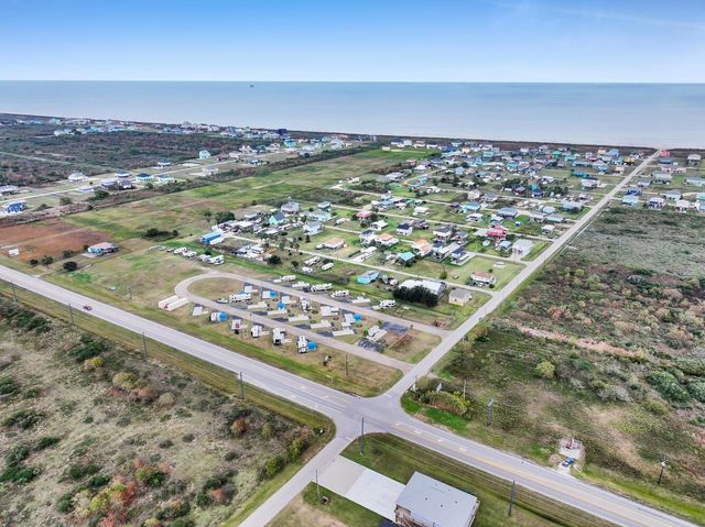 186 Ocean View Drive, Crystal Beach, TX 77650