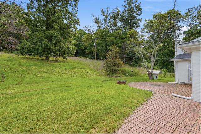 1588 U.S. 641, Marion, KY 42064