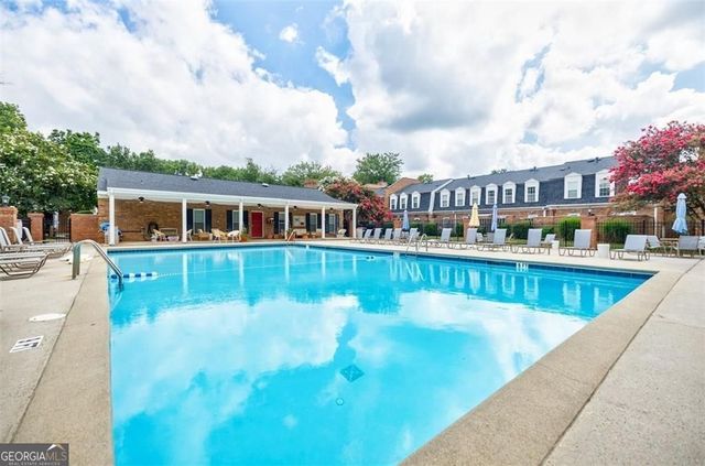 12 NW Palace Green Place NW, Atlanta, GA 30318