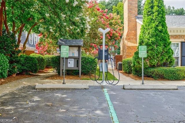 12 NW Palace Green Place NW, Atlanta, GA 30318