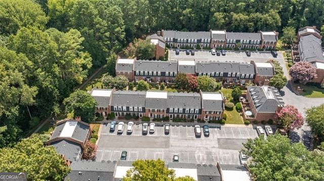 12 NW Palace Green Place NW, Atlanta, GA 30318