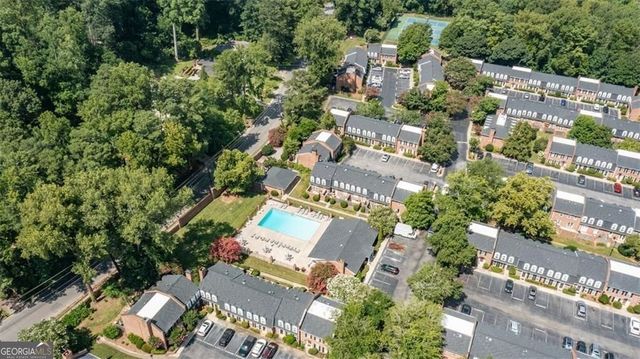 12 NW Palace Green Place NW, Atlanta, GA 30318