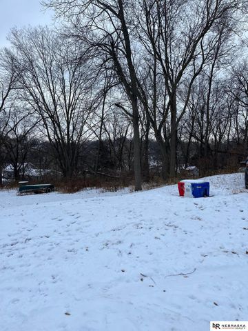 1735 Avenue B, Plattsmouth, NE 68048