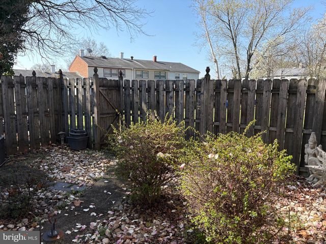 8 RIDGEWOOD PL, Willingboro, NJ 08046