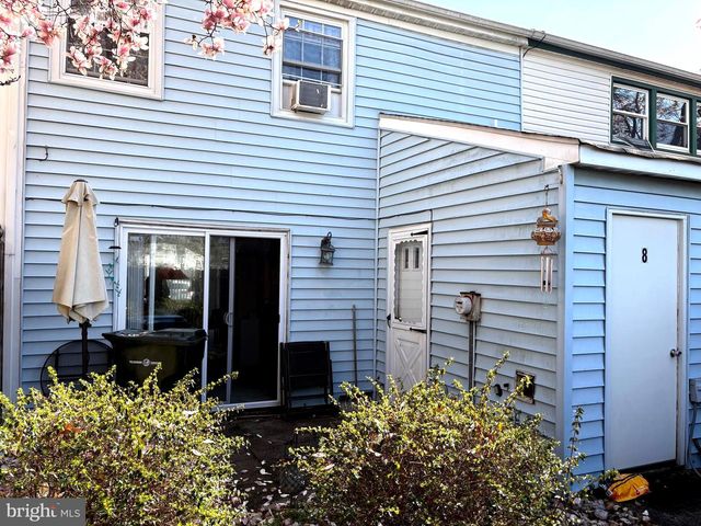 8 RIDGEWOOD PL, Willingboro, NJ 08046