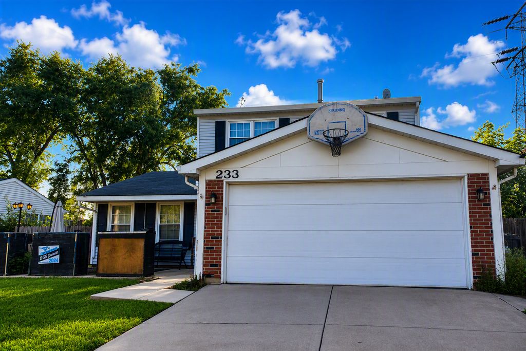 233 Yellow Pine Drive, Bolingbrook, IL 60440 — exterior