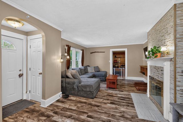 109 W Broadway Street, Lawrenceburg, KY 40342