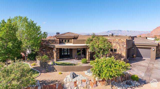 2203 W SILVER CLOUD DR, St. George, UT 84770
