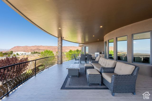 2203 W SILVER CLOUD DR, St. George, UT 84770