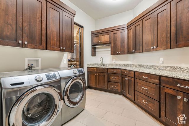 2203 W SILVER CLOUD DR, St. George, UT 84770